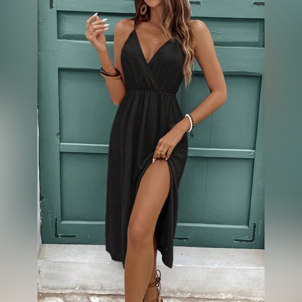 Beautiful black dress 🌺